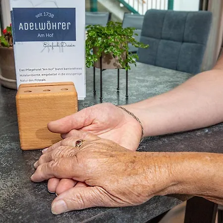 Adelwoehrer - Am Hof ホテル