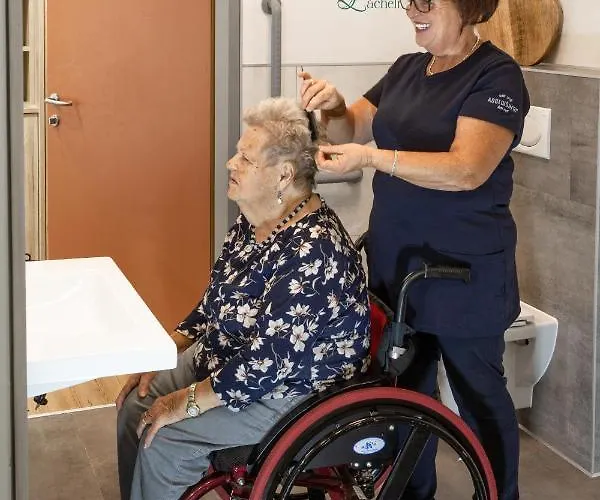 فندق Adelwoehrer - Am Hof Falting