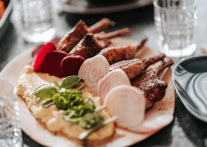 Adelwoehrer - Am Hof * Falting